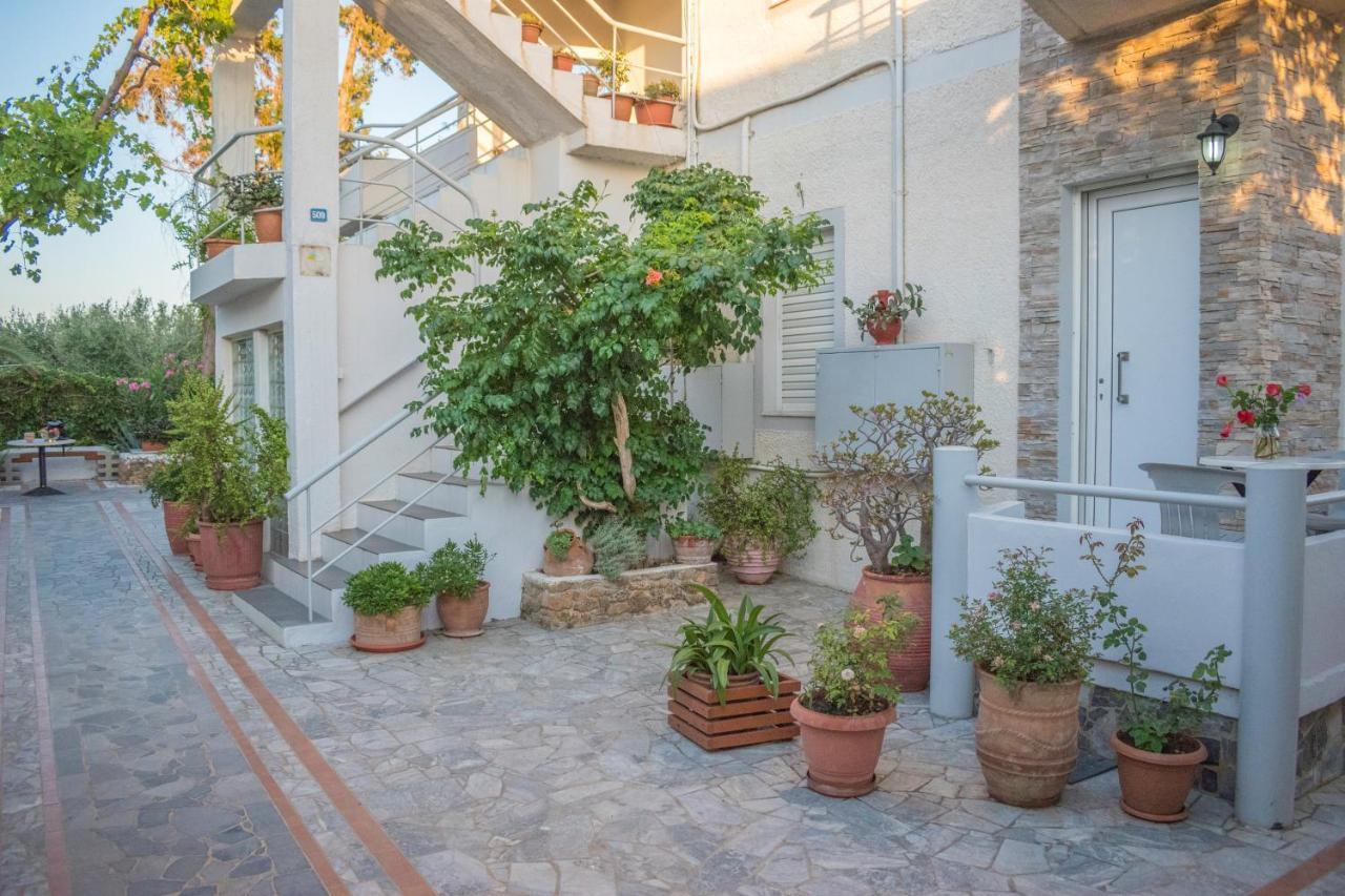 Stefanie Studios Agia Marina  Exterior photo