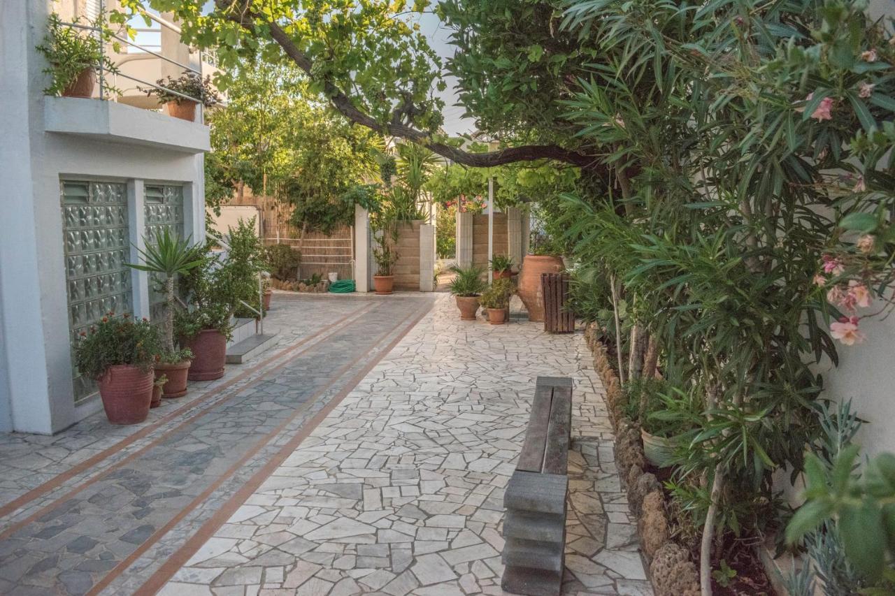 Stefanie Studios Agia Marina  Exterior photo