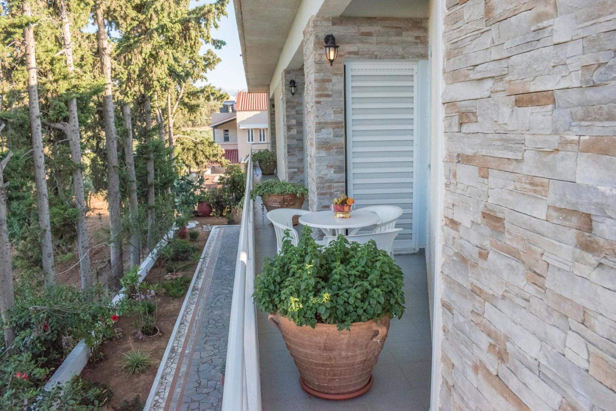 Stefanie Studios Agia Marina  Exterior photo